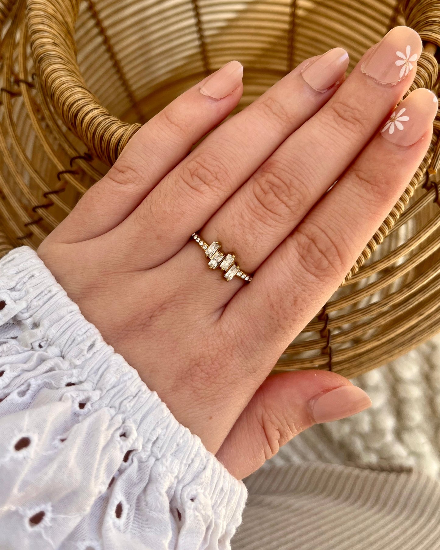 Bague dorée avec strass carrés FRANCESCA