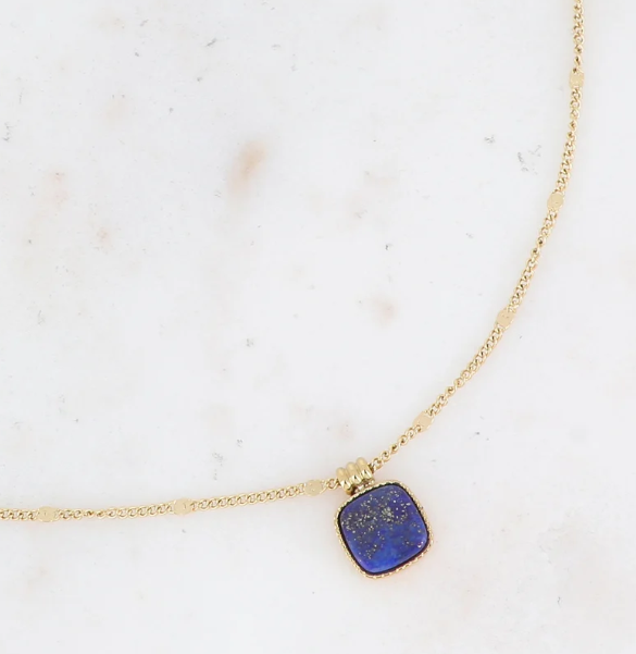 Collier pierre naturelle carré CLEOFINA