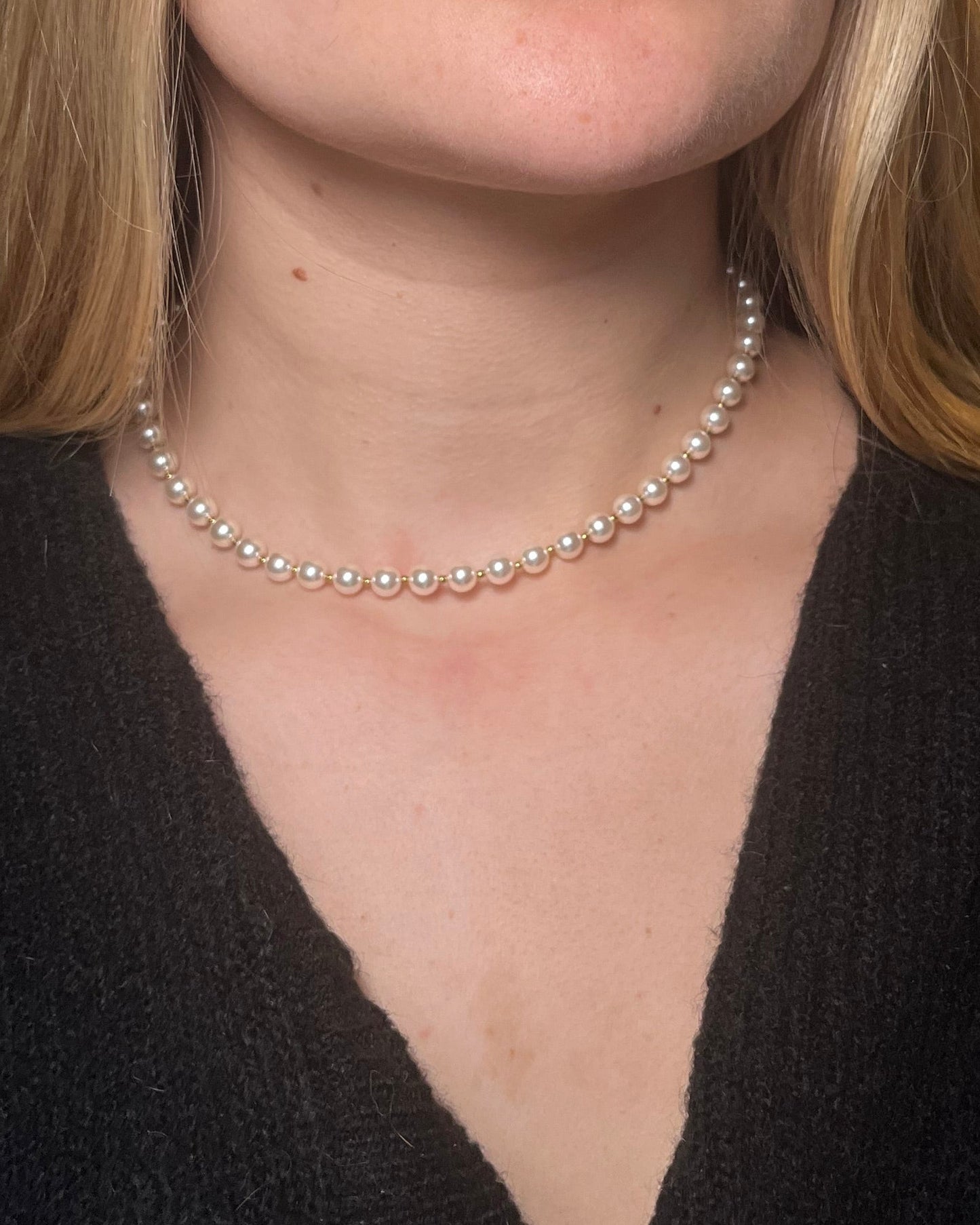 Collier perles de résine blanche Old Money REINE