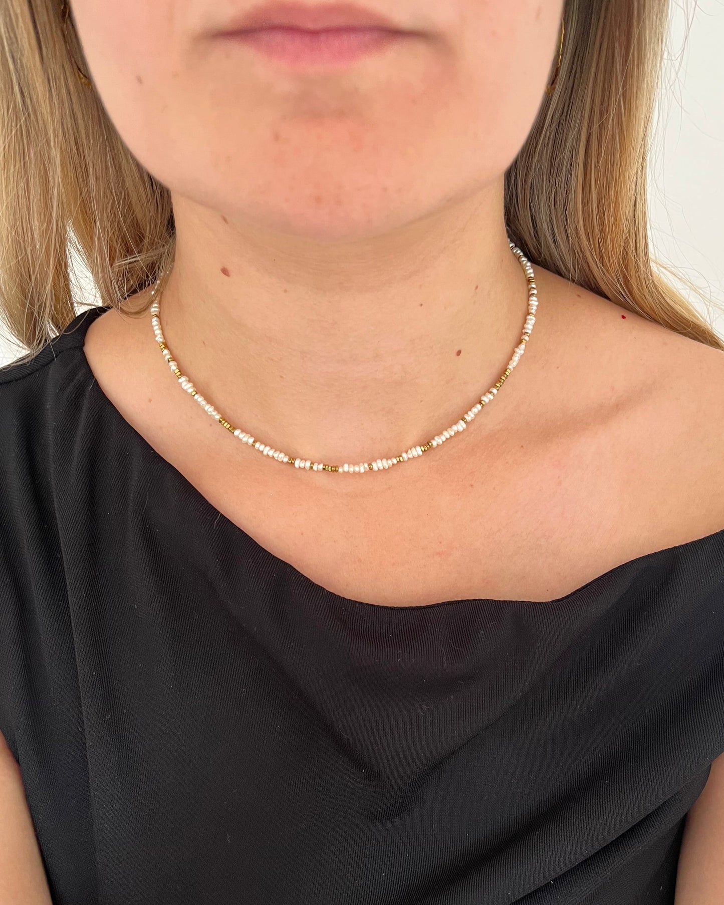 Collier fin en perles d'eau douce élégant PERLA