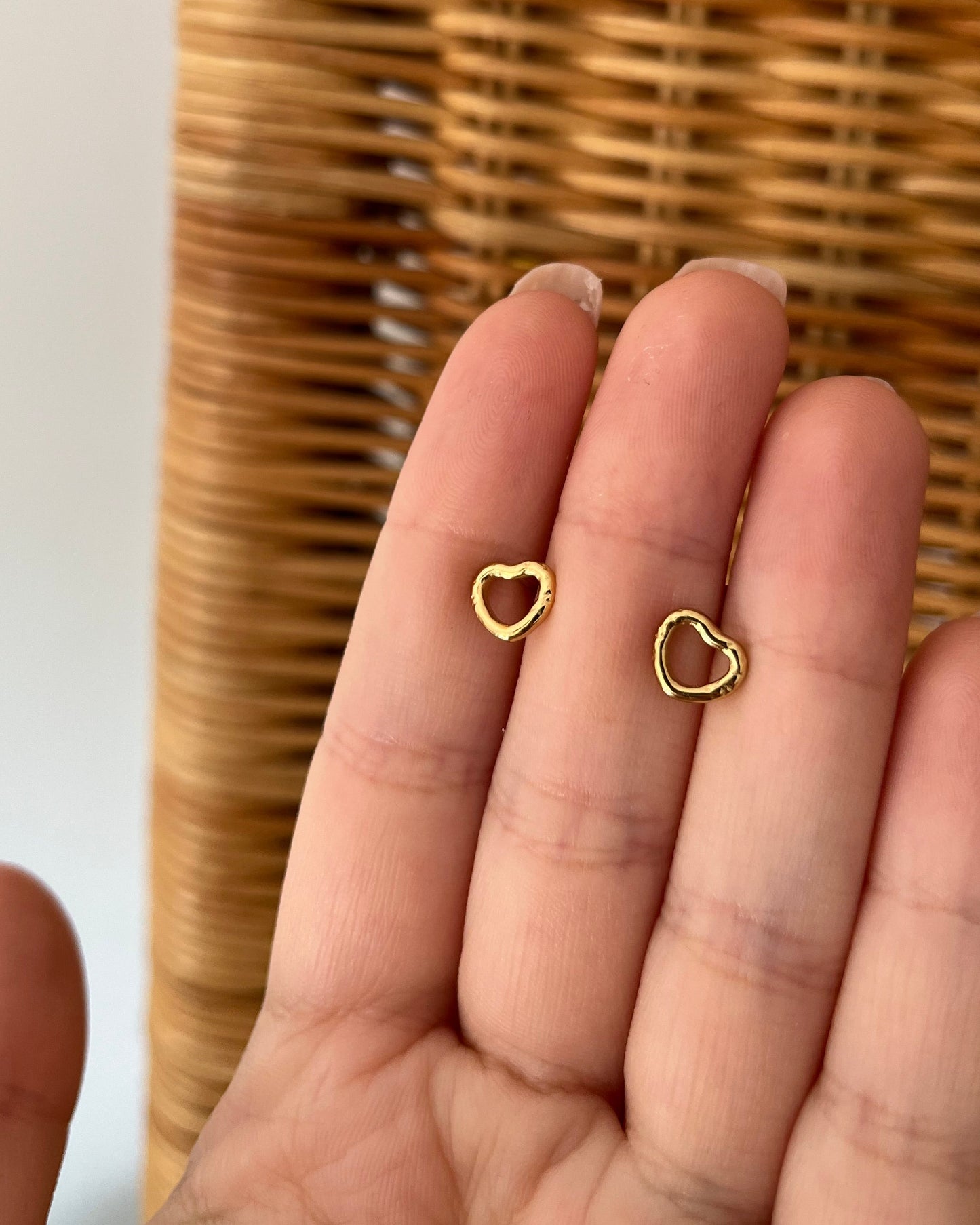 Puces d'oreilles petit coeur doré en acier CORAZON