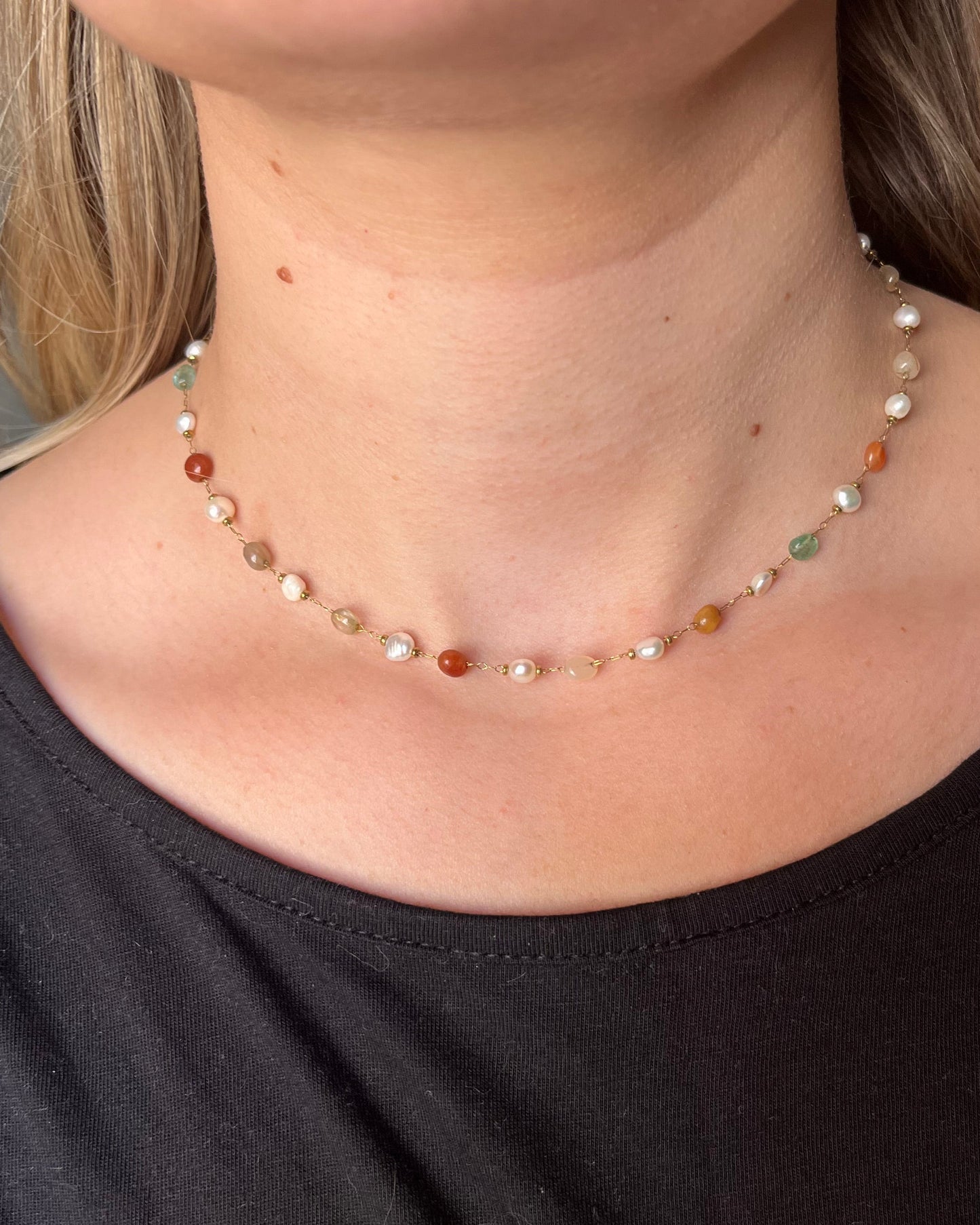 Collier perles d'eau douce et pierres naturelles ARIEL