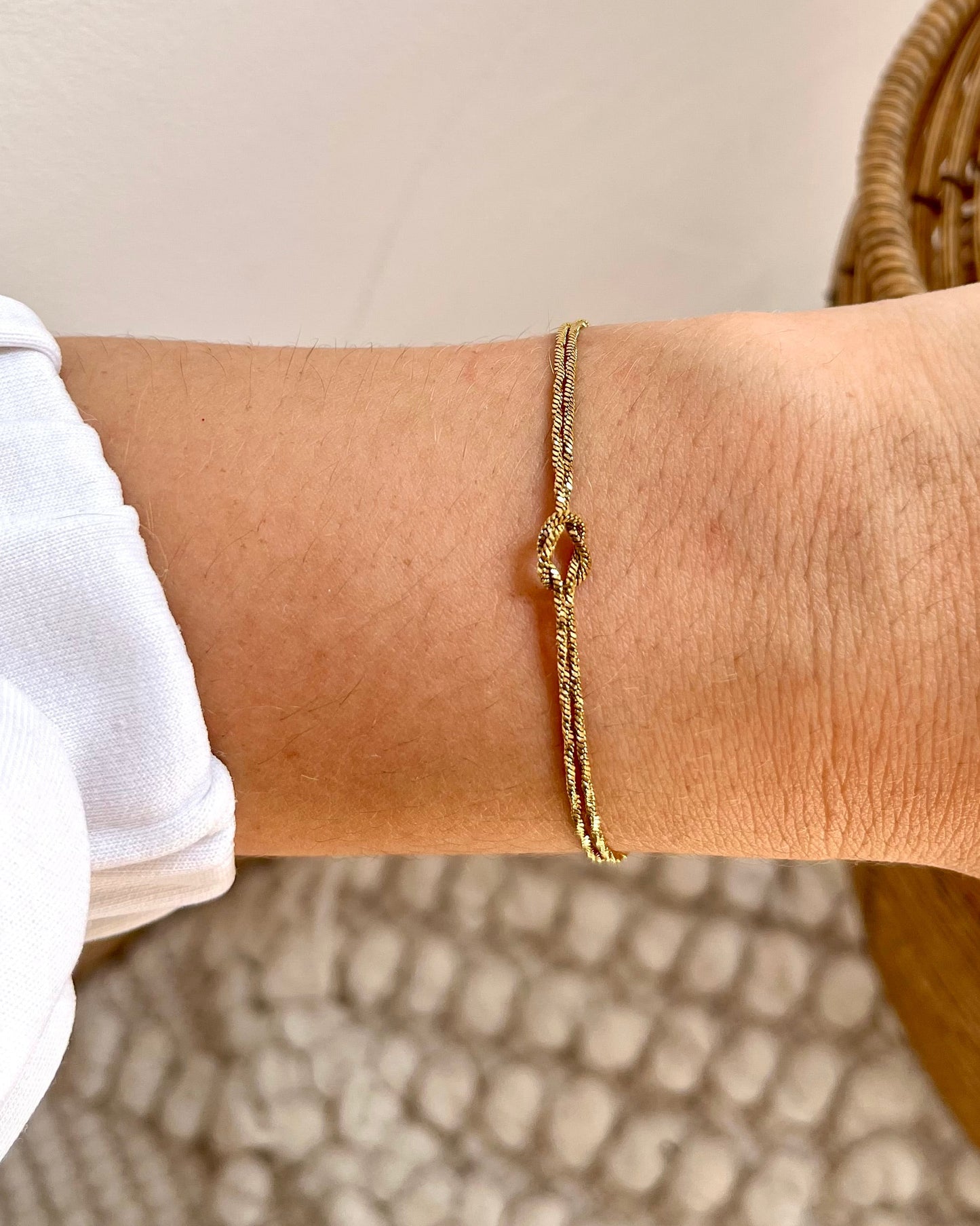 Bracelet fin noeud de vache ROXANNE