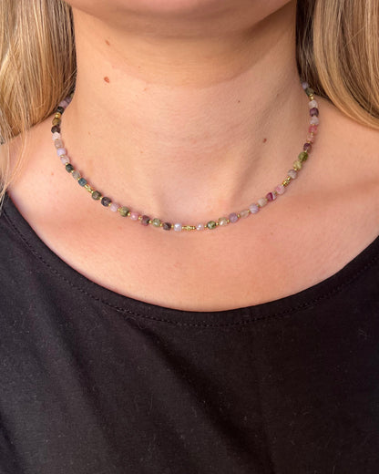 Collier en pierres naturelles cubiques CLEMENCE