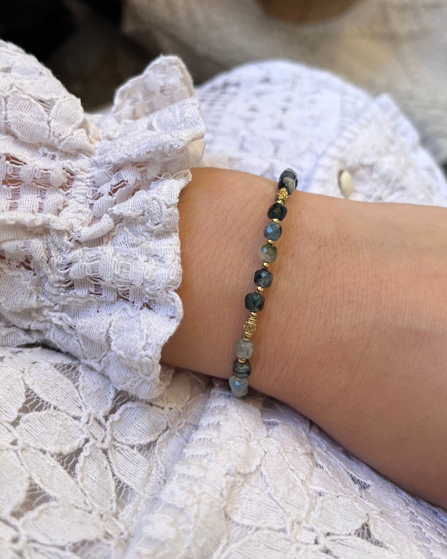 Bracelet en pierres naturelles cubiques CLEMENCE