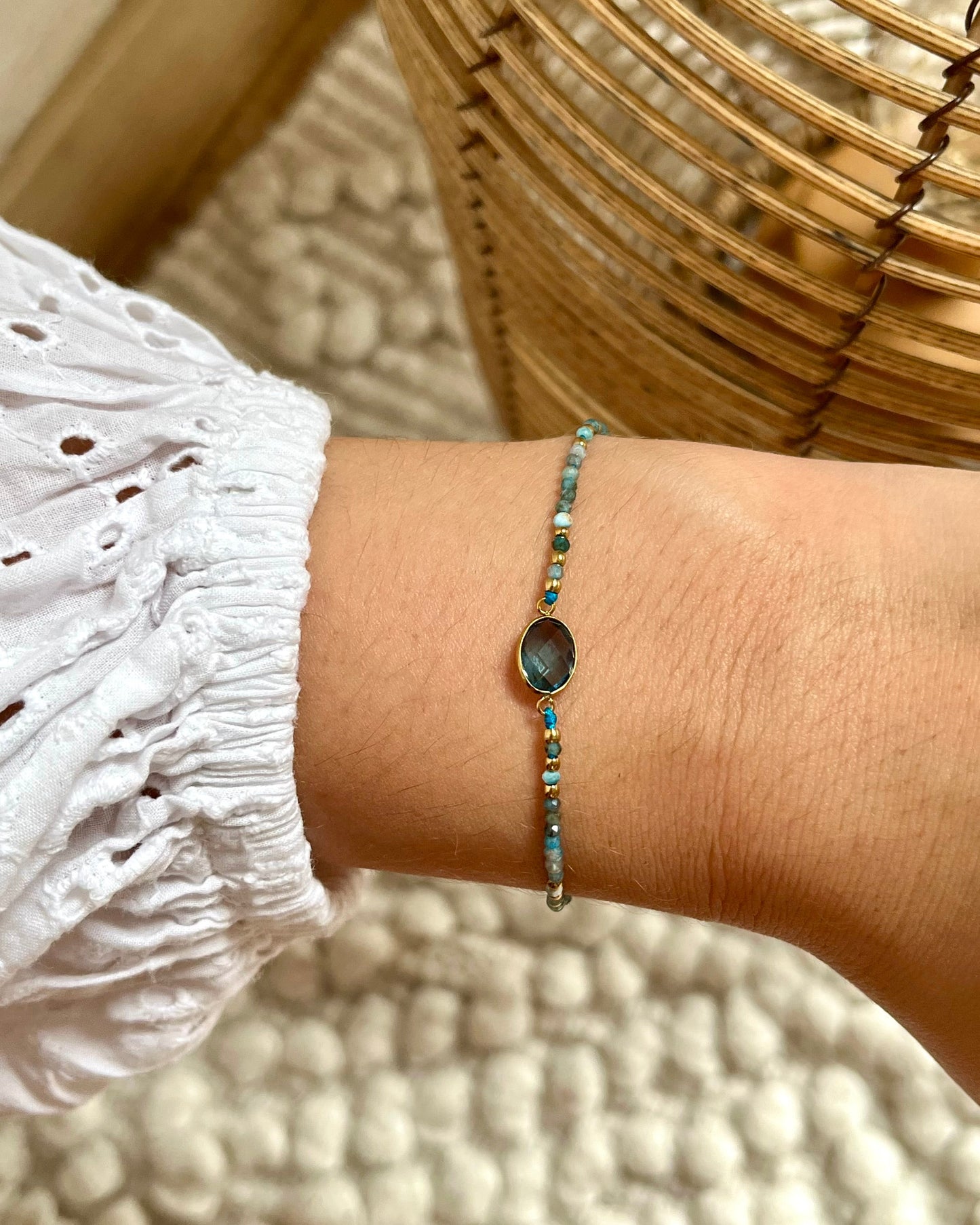 Bracelet sur cordon en pierre naturelle AZA