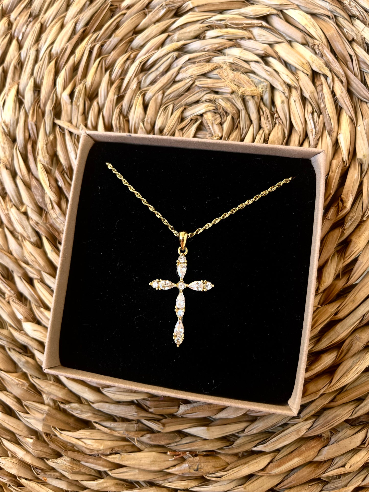 Collier croix chrétienne avec strass en acier RHODA