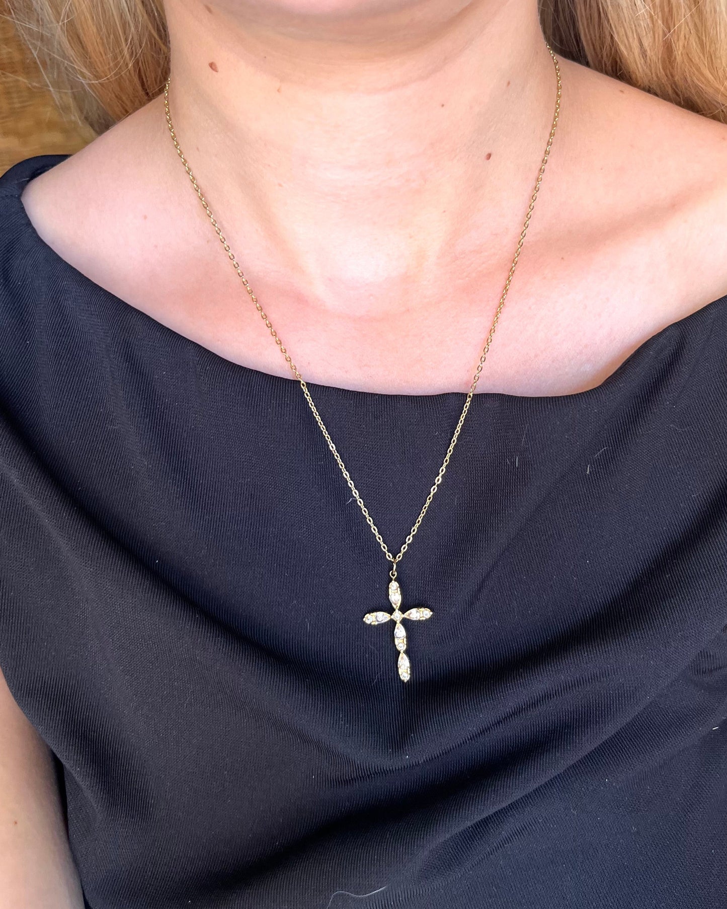Collier croix chrétienne avec strass en acier RHODA