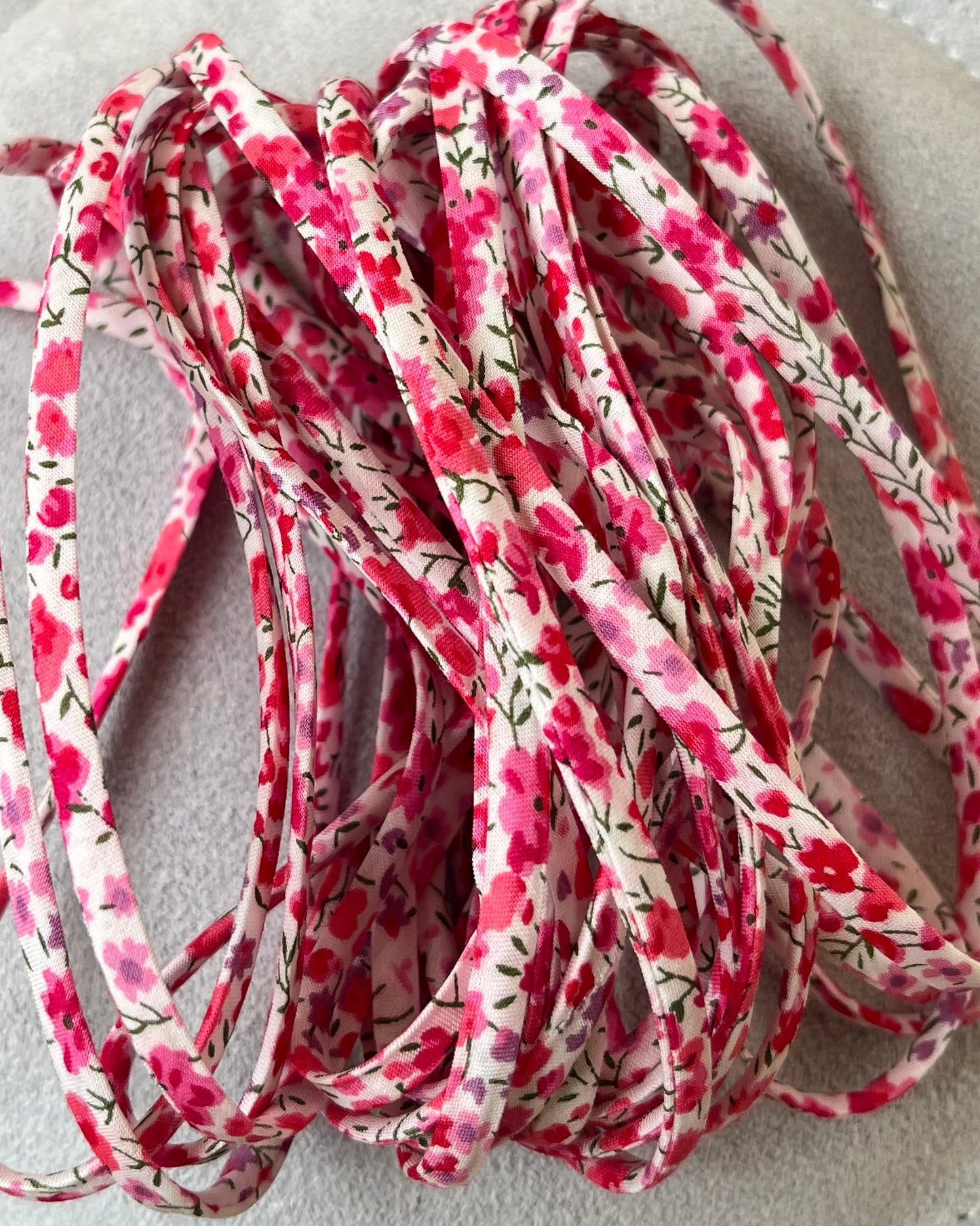 Bracelet liberty personnalisé tissu avec breloque