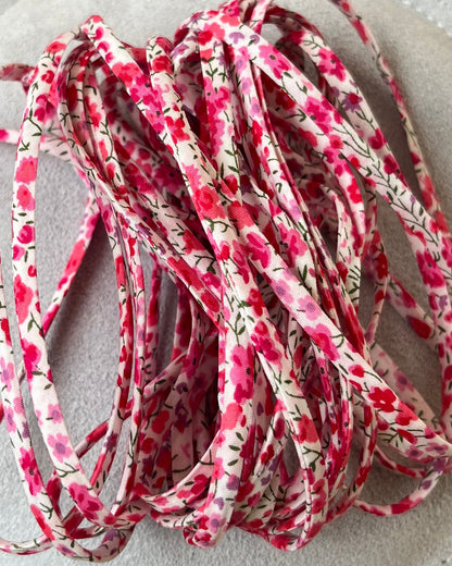 Bracelet liberty personnalisé tissu avec breloque