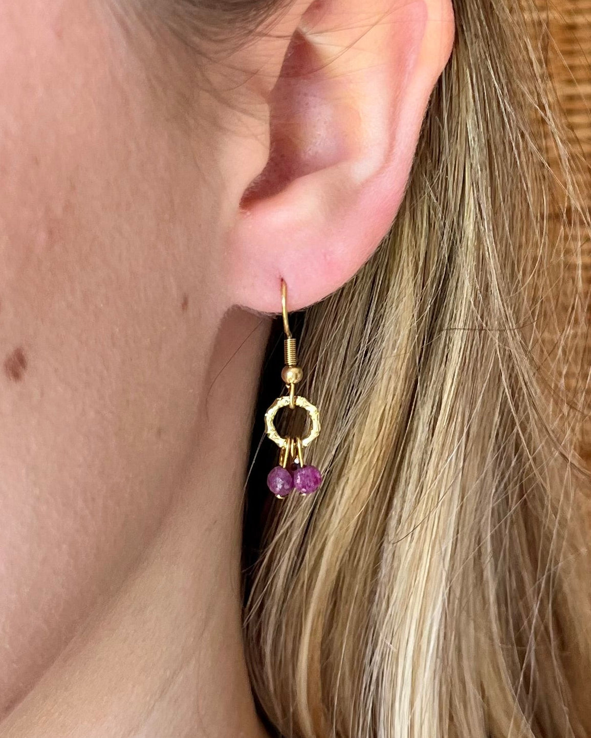 Boucles d'oreilles pierres naturelles CERISE