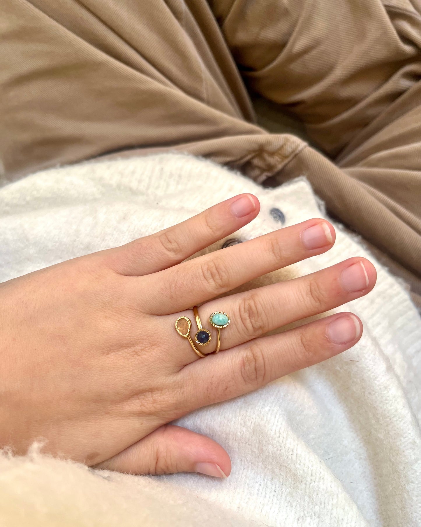 Bague élégante 3 pierres naturelles GEMMYO