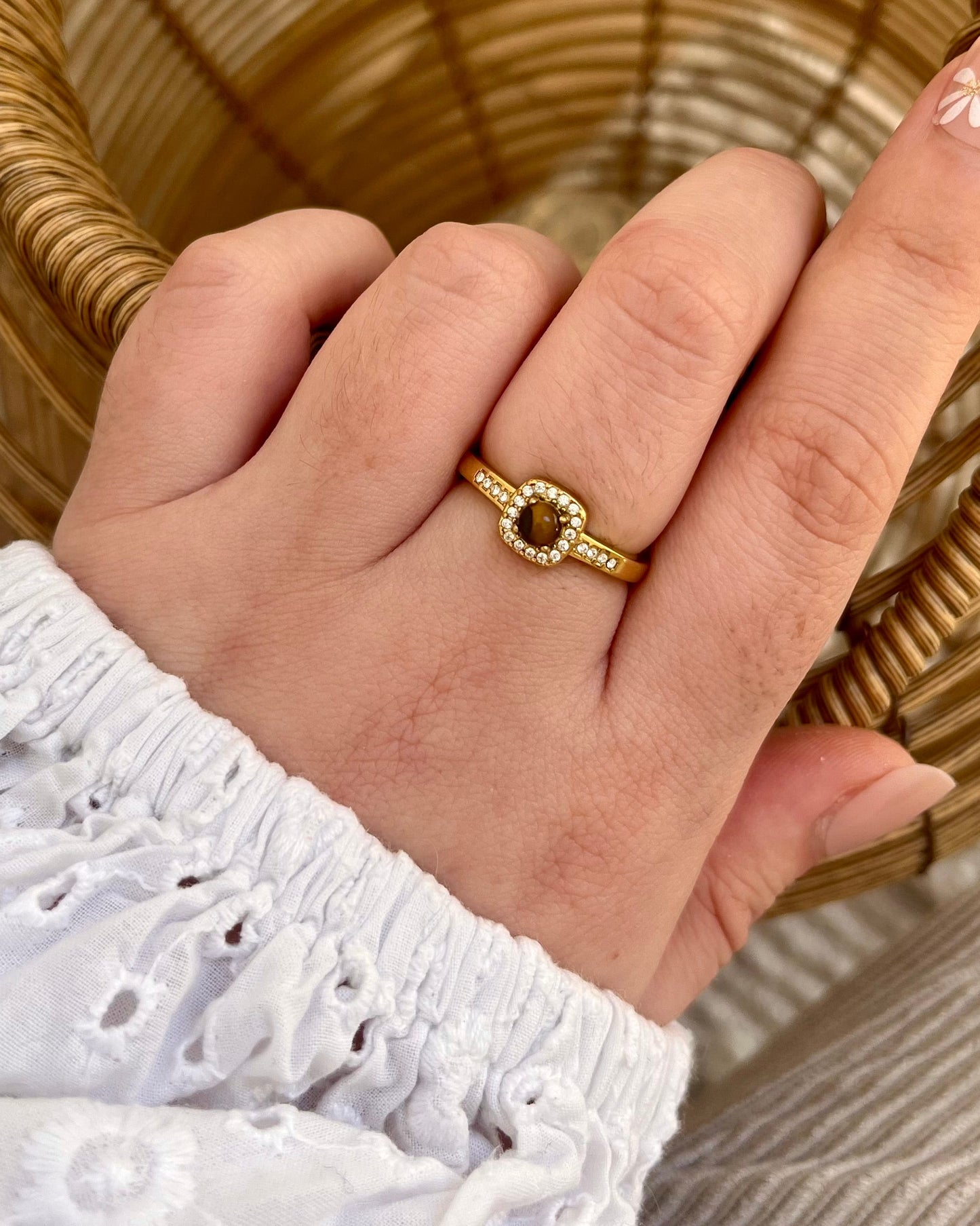Bague avec strass carré marron élégante PENELOPPE
