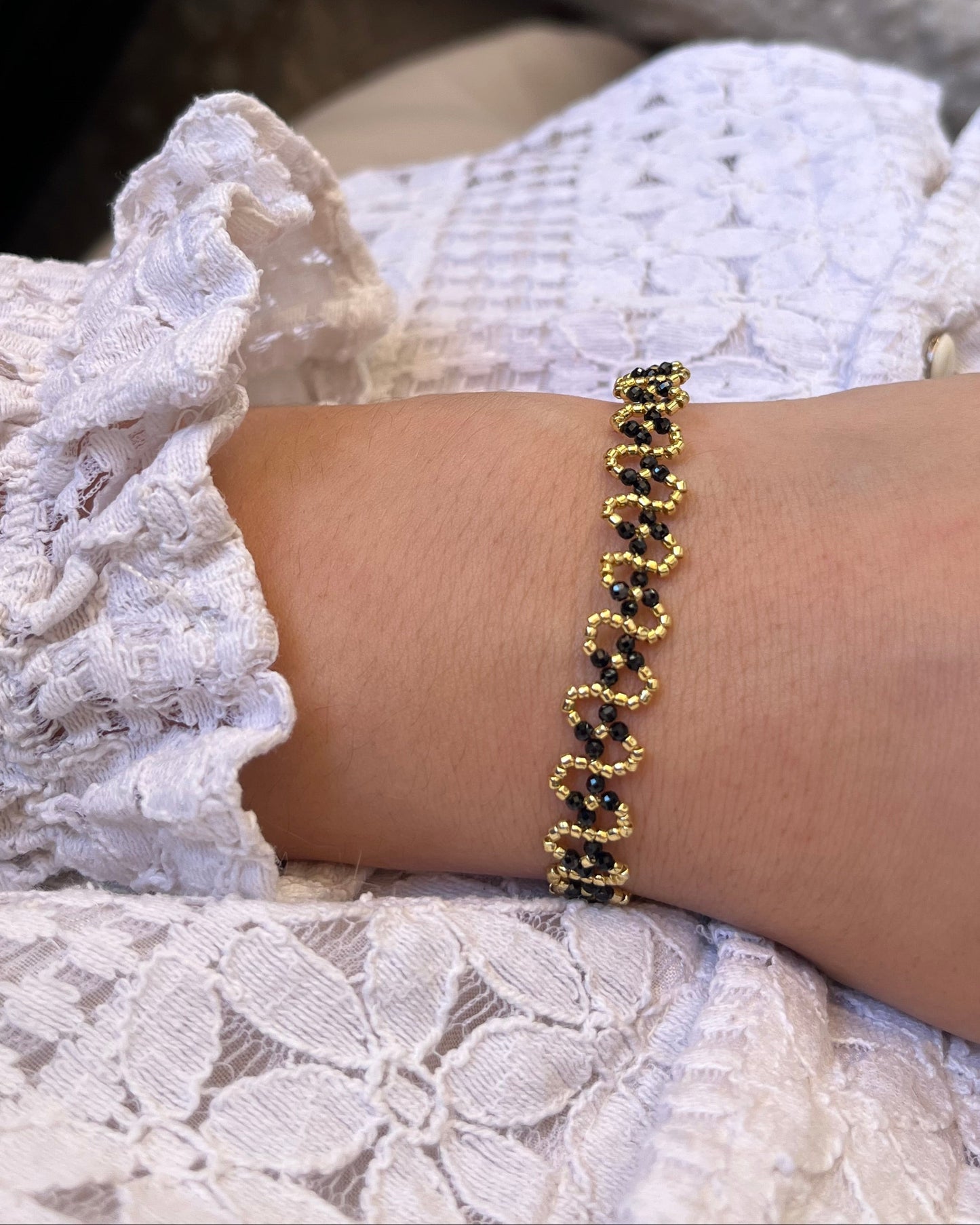 Bracelet fleur en pierres naturelles MIMOSA