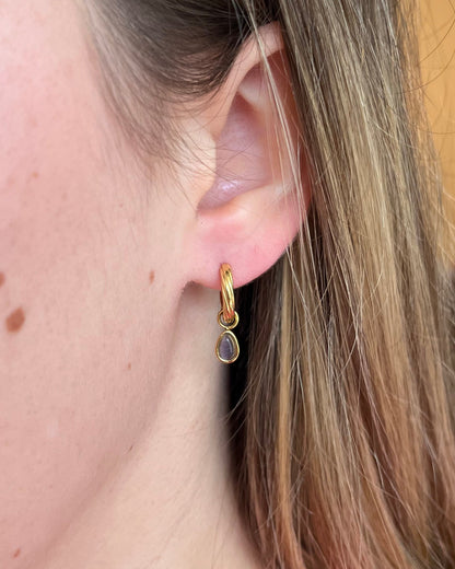 Créoles dorées pendentif gouttes violettes Acier inoxydable AMANDINE