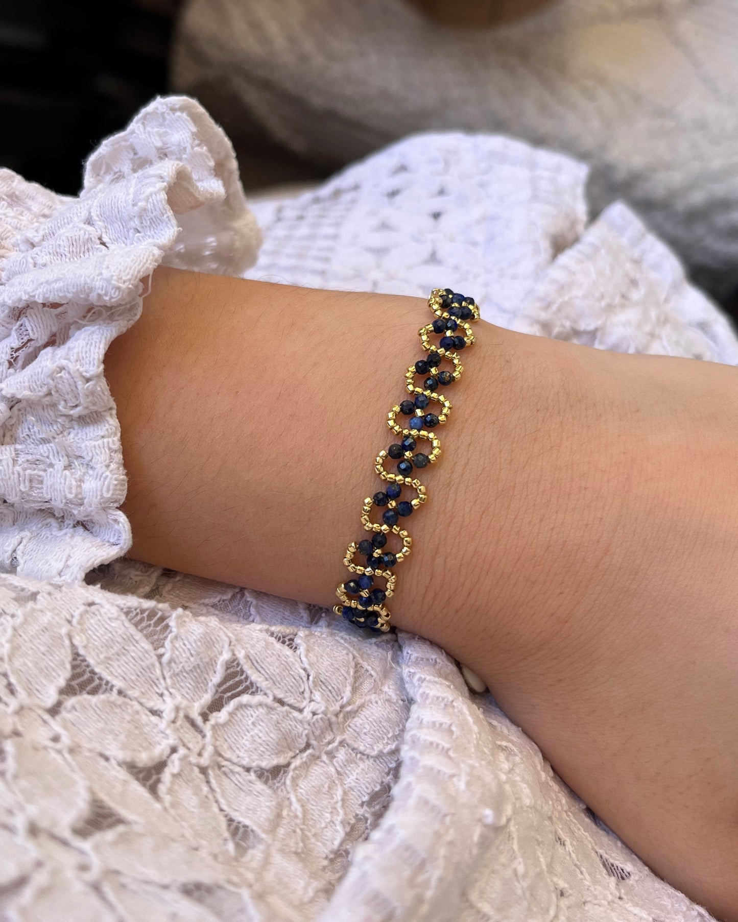 Bracelet fleur en pierres naturelles MIMOSA