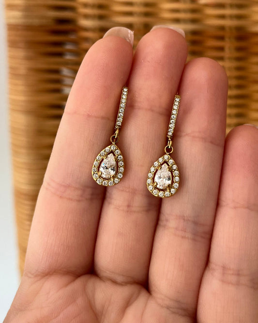 Créoles dorées avec gouttes en strass élégantes LIZIE