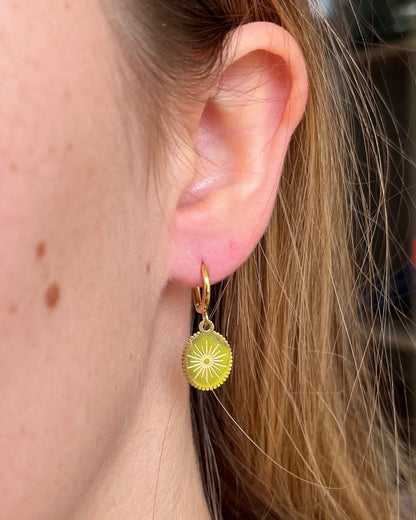 Créoles avec pendentifs ovales gravure soleil Acier inoxydable ETE