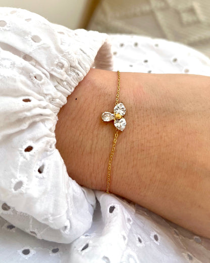 Bracelet doré avec fleur en strass chic BONNY
