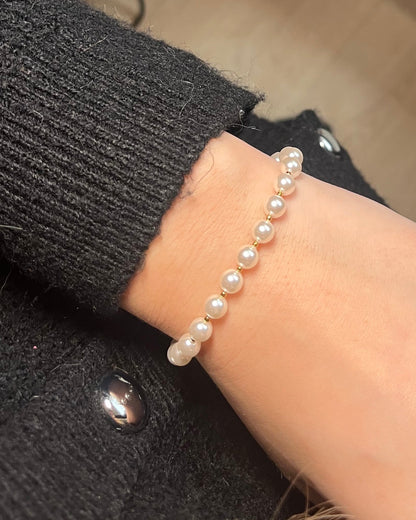 Bracelet perles de résine blanc Old Money REINE