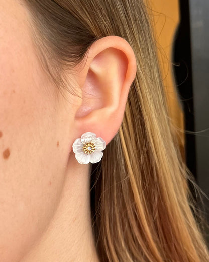 Puces d'oreilles fleurs blanches en nacre Acier inoxydable ALICE