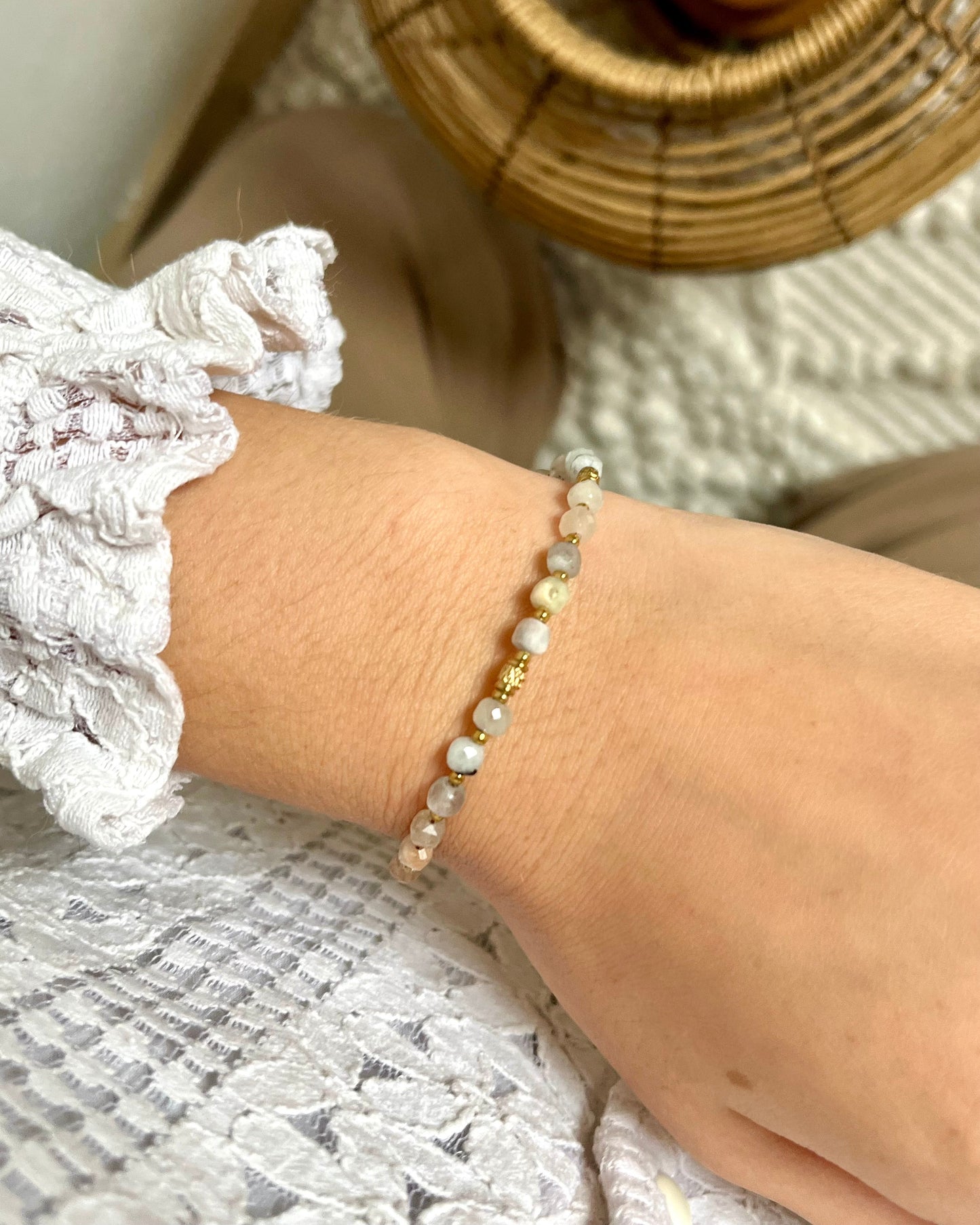 Bracelet en pierres naturelles cubiques CLEMENCE