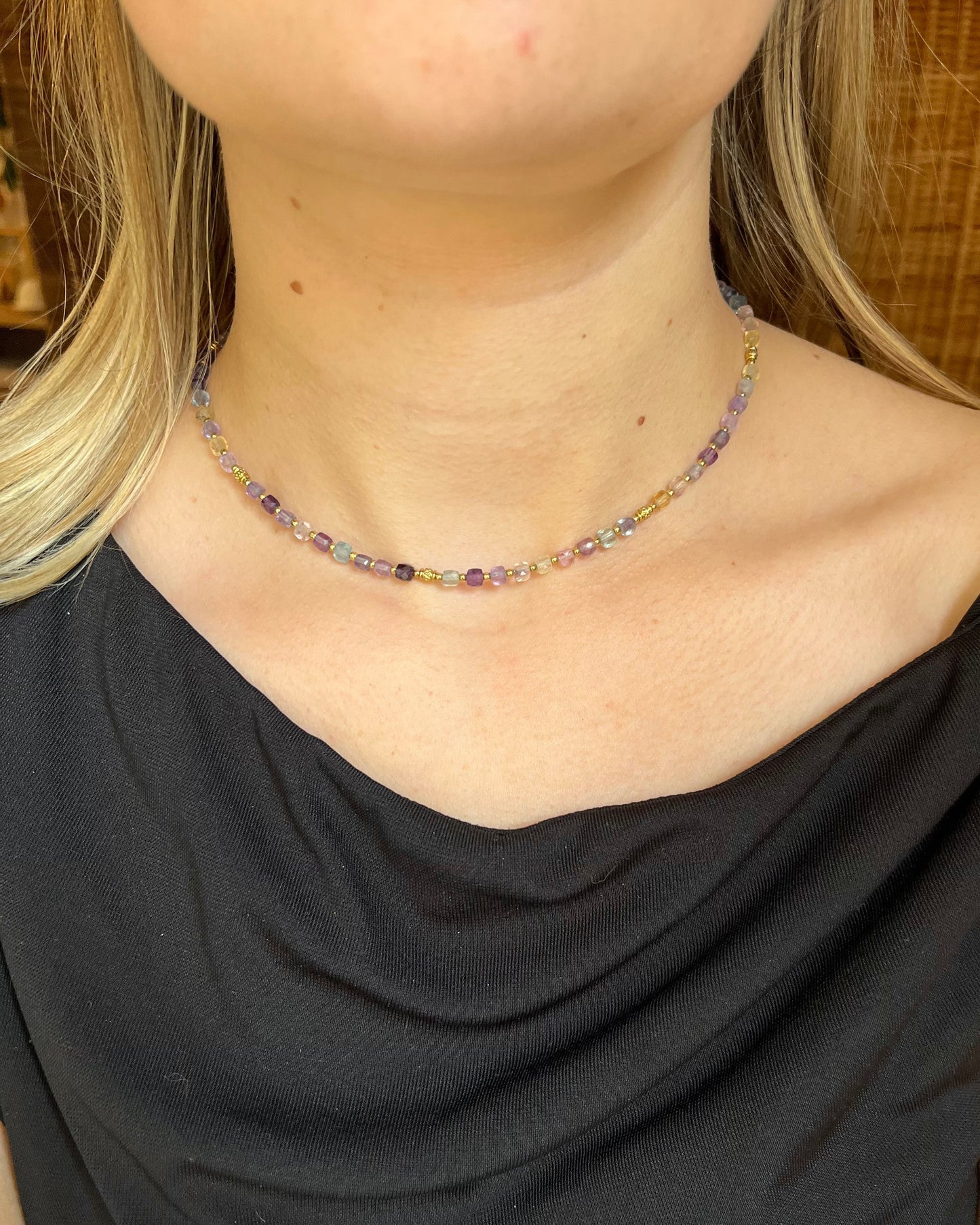 Collier en pierres naturelles cubiques CLEMENCE