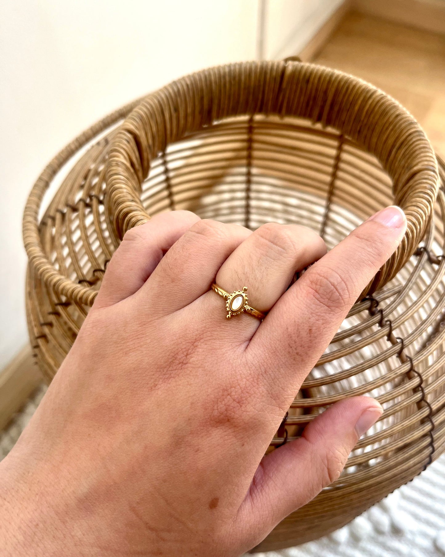 Bague simple ovale pierre naturelle KARIMA