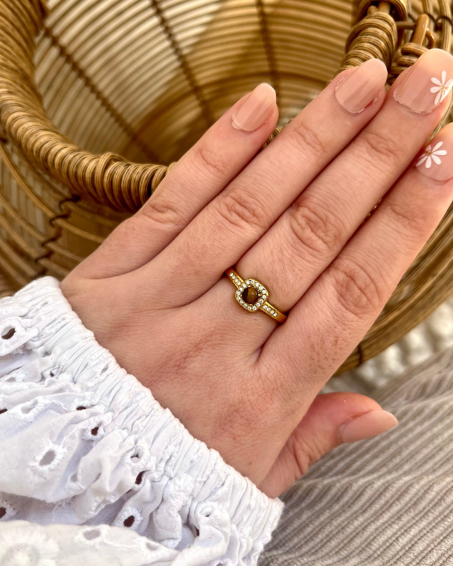 Bague avec strass carré marron élégante PENELOPPE