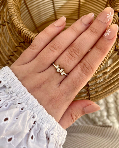 Bague dorée avec strass carrés FRANCESCA