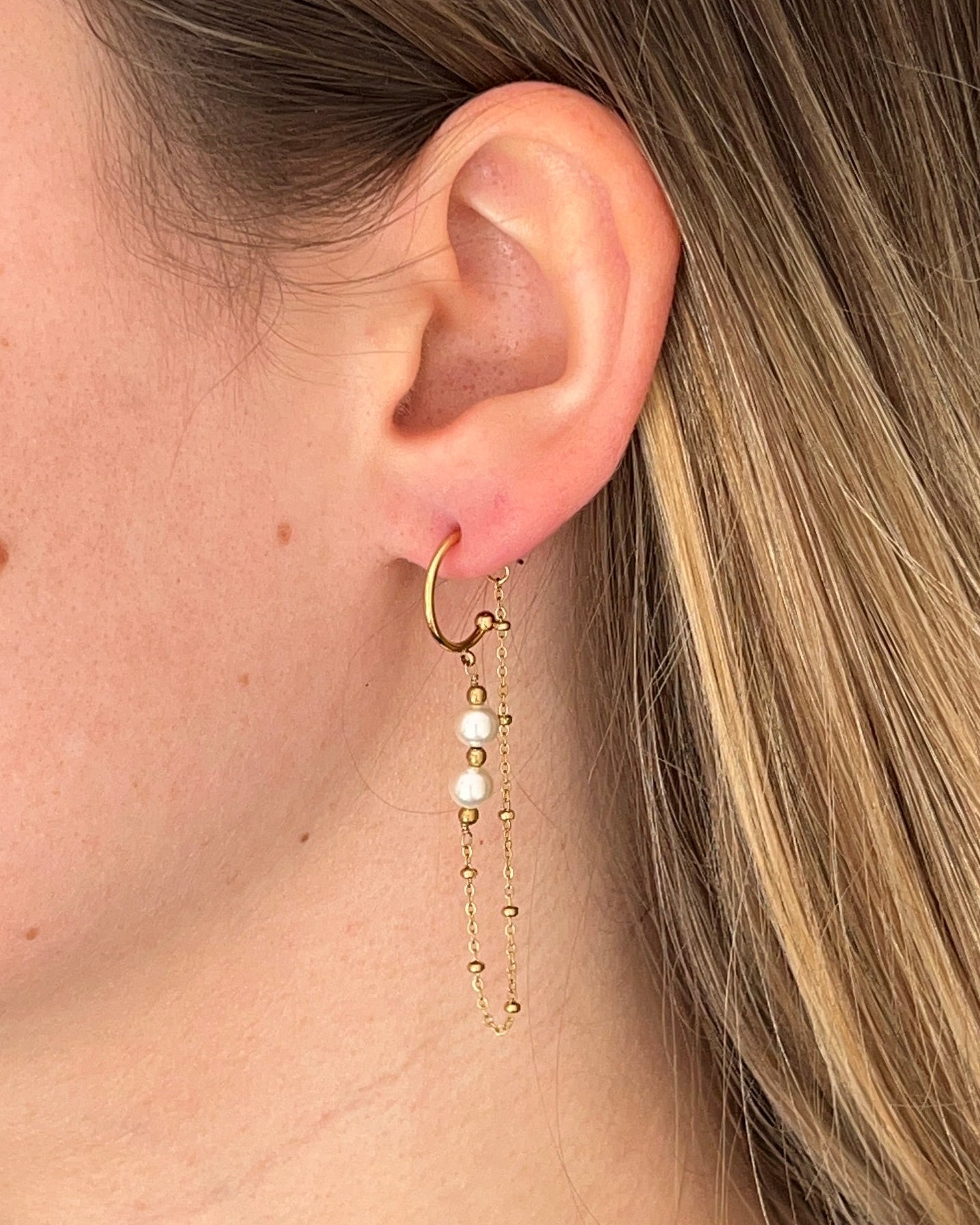 Boucles d'oreilles pendantes avec perles en résine JASMIN