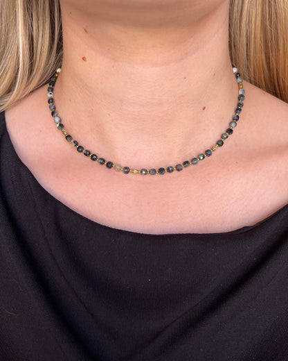 Collier en pierres naturelles cubiques CLEMENCE