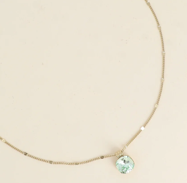Précommande Collier avec cristal carré Swarovski CLARISSE