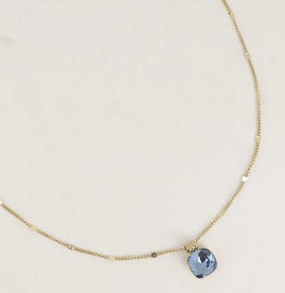 Précommande Collier avec cristal carré Swarovski CLARISSE