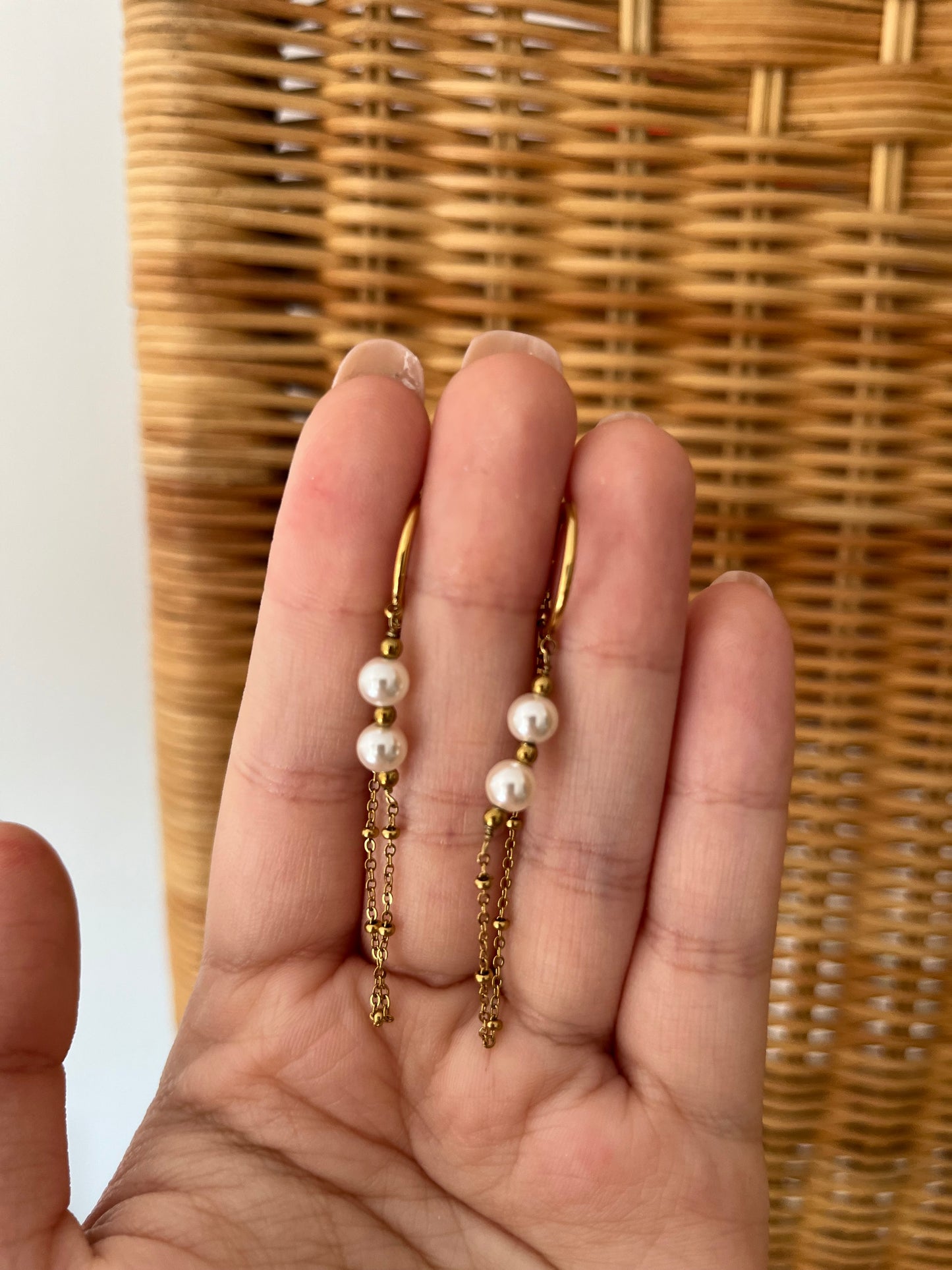 Boucles d'oreilles pendantes avec perles en résine JASMIN