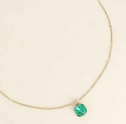 Précommande Collier avec cristal carré Swarovski CLARISSE