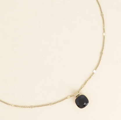 Précommande Collier avec cristal carré Swarovski CLARISSE