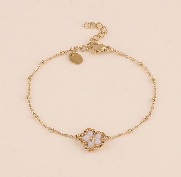Bracelet doré fleur en pierres naturelles DAHLIA