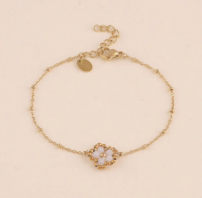 Bracelet doré fleur en pierres naturelles DAHLIA