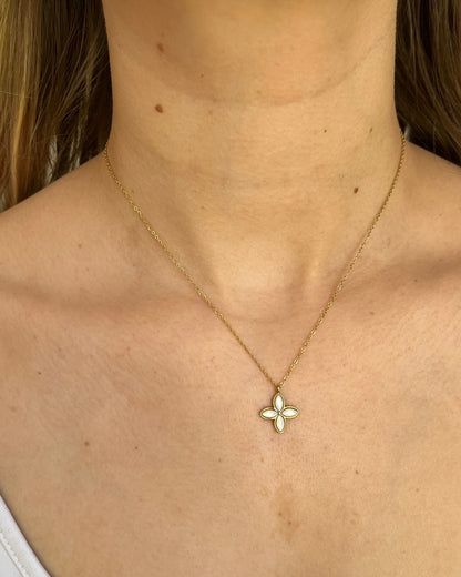 Collier trèfle en nacre GWENDOLINE