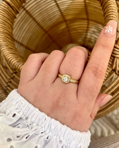 Bague avec strass carré élégante PENELOPPE