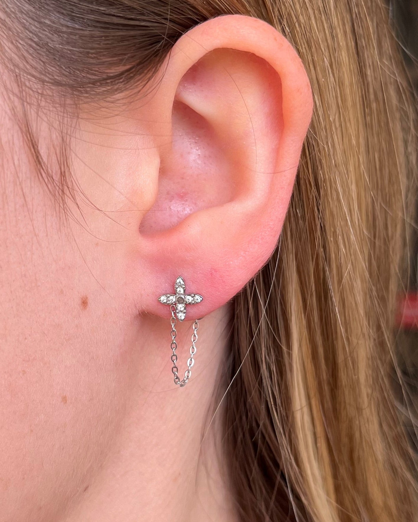 Boucles d'oreilles trèfle avec chaîne argentées Acier inoxydable CESAR