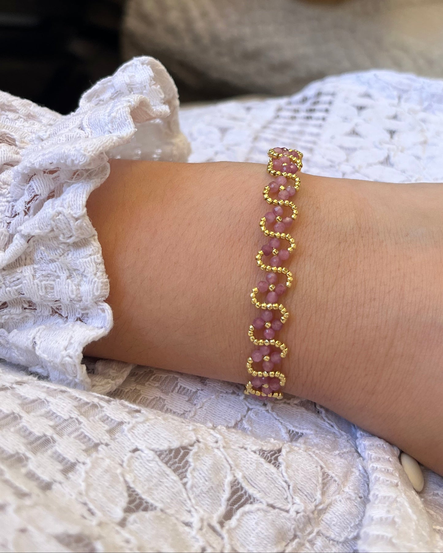 Bracelet fleur en pierres naturelles MIMOSA