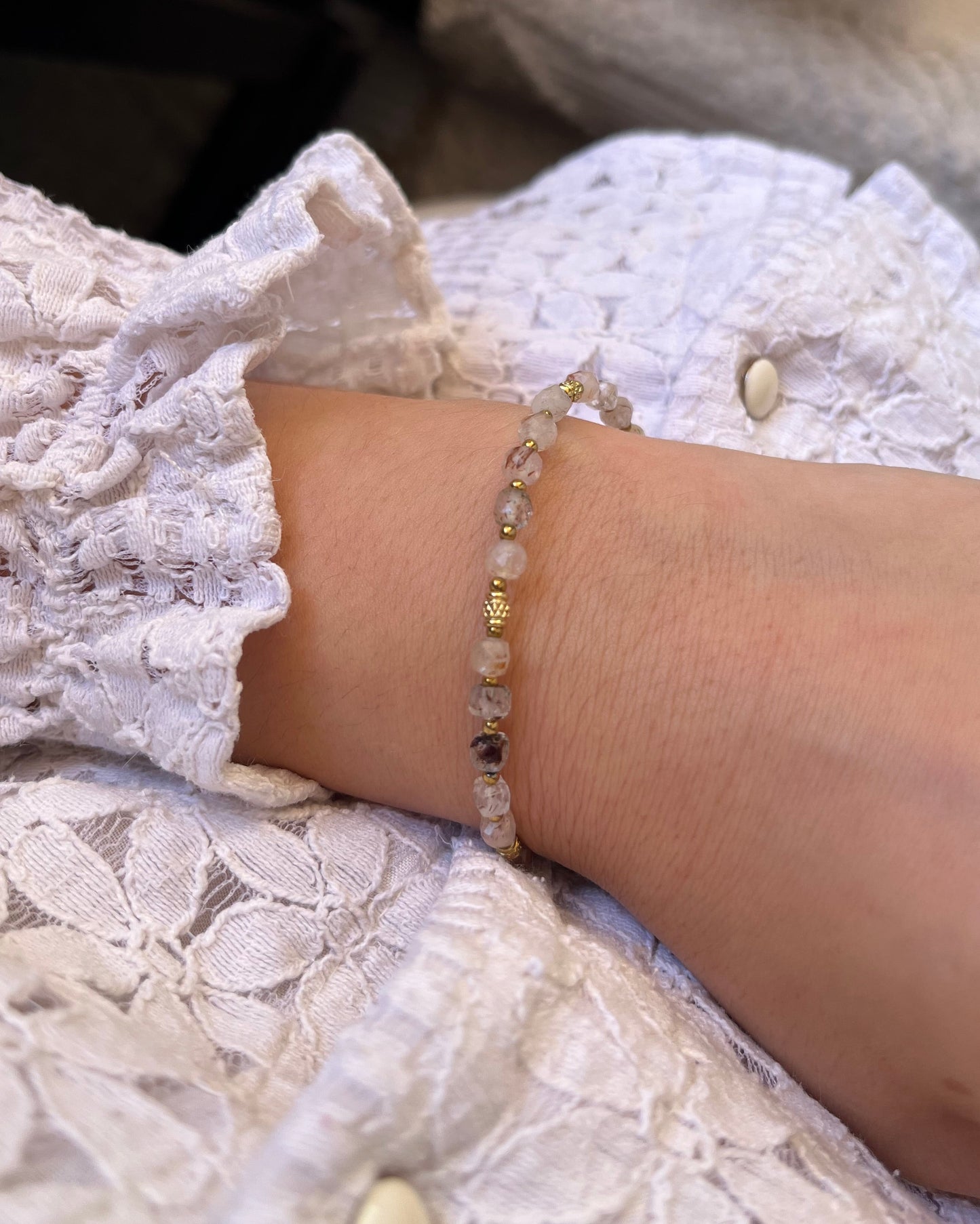 Bracelet en pierres naturelles cubiques CLEMENCE