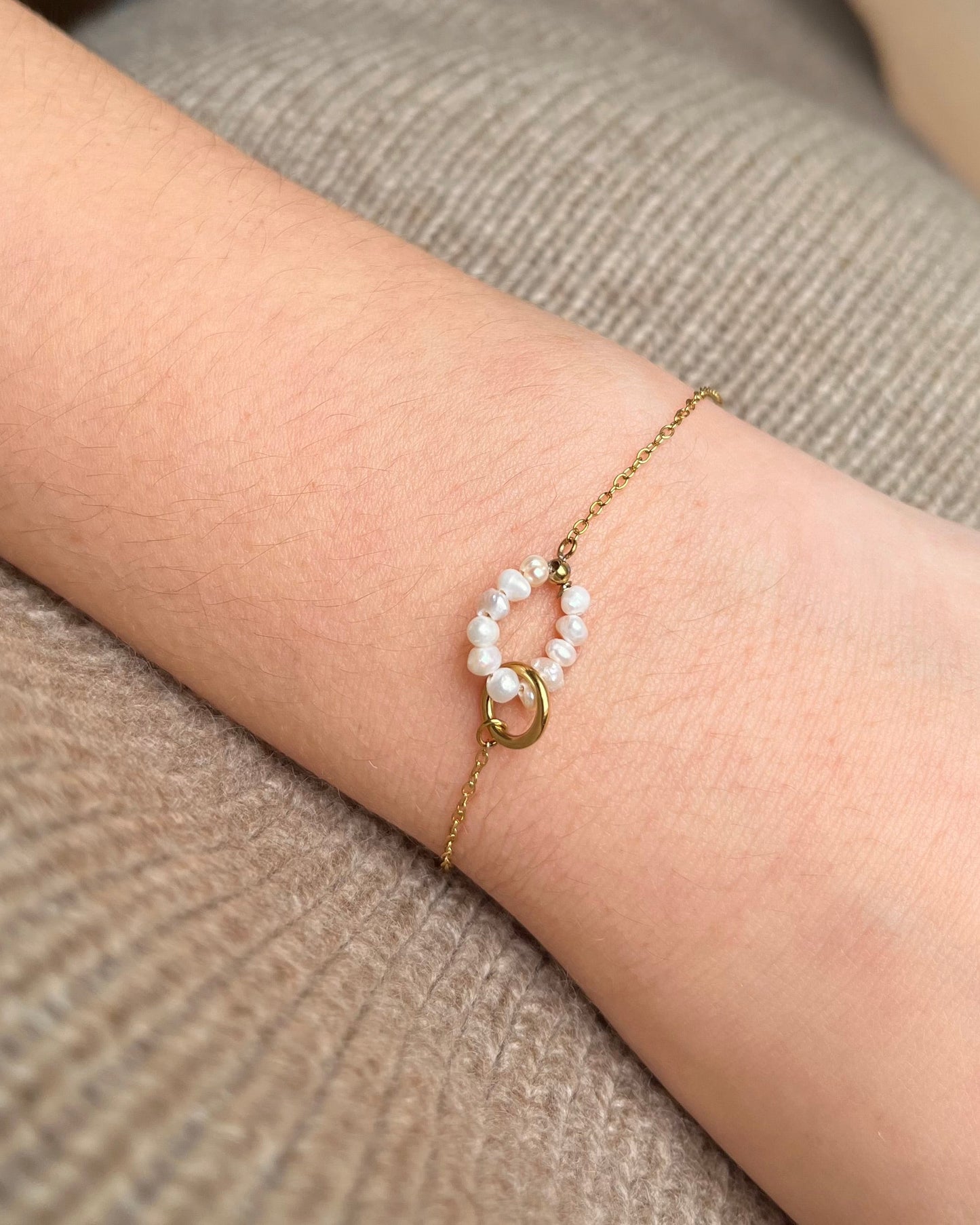 Bracelet double anneaux perles d'eau douce CAPRI