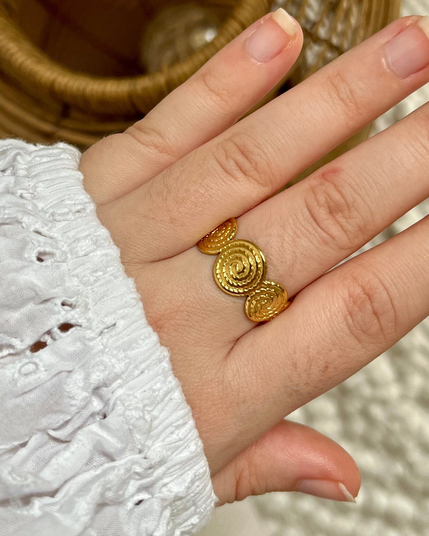 Bague avec ronds CARLA