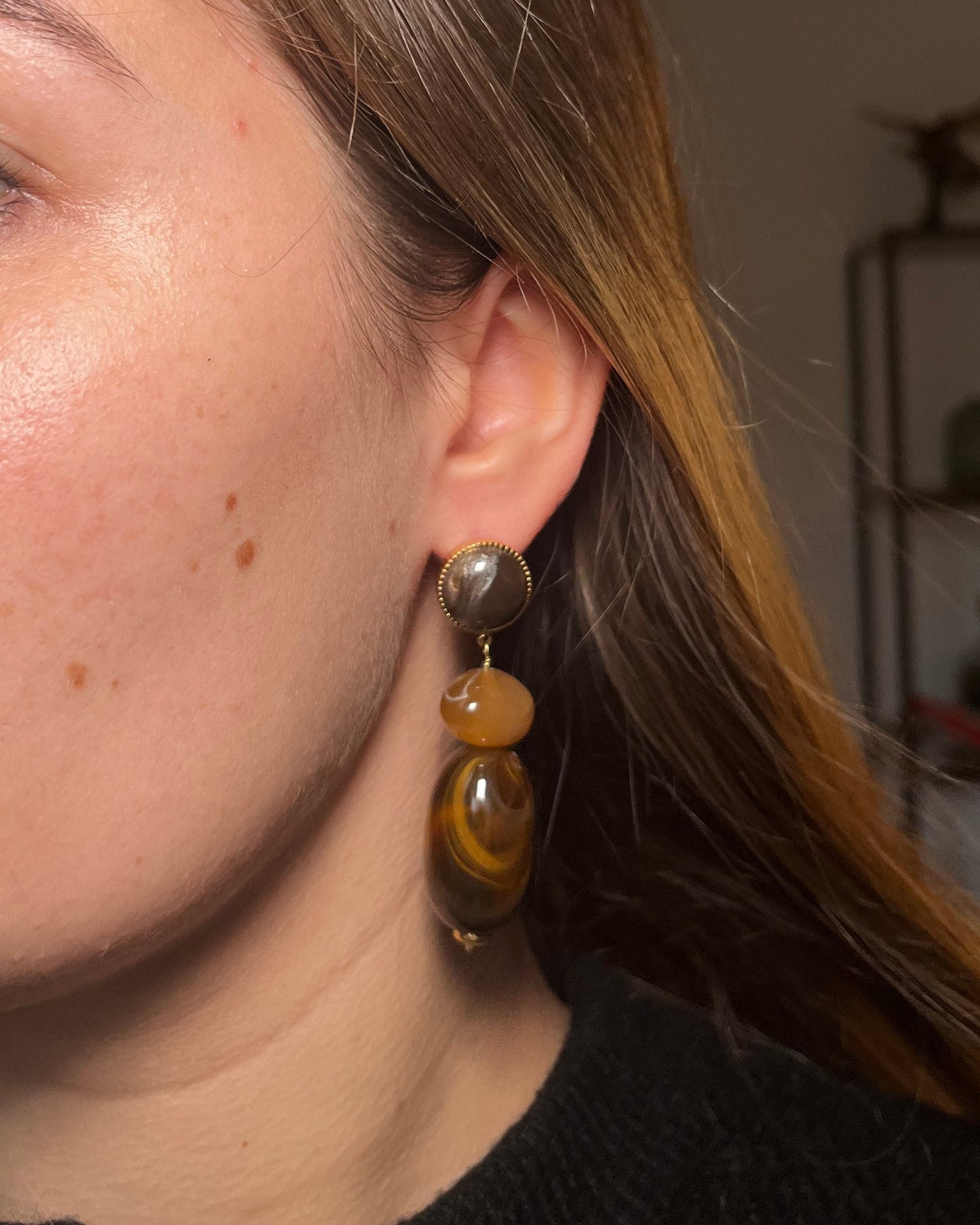 Grosses boucles d'oreilles en résine marrons LAURA