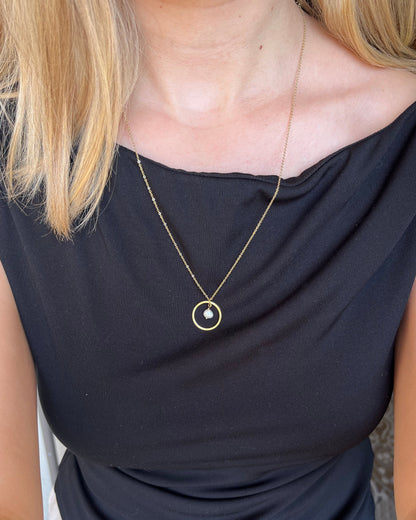 Collier avec anneau et perle d'eau douce SOURCE