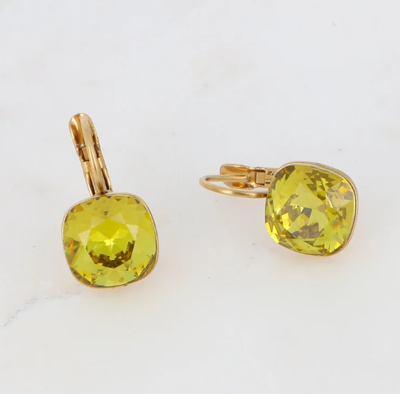 Précommande Boucles d'oreilles avec  cristal de Swarovski carré BEA