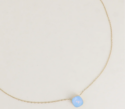 Précommande Collier avec pendentif carré en cristal de Swarovski BEA